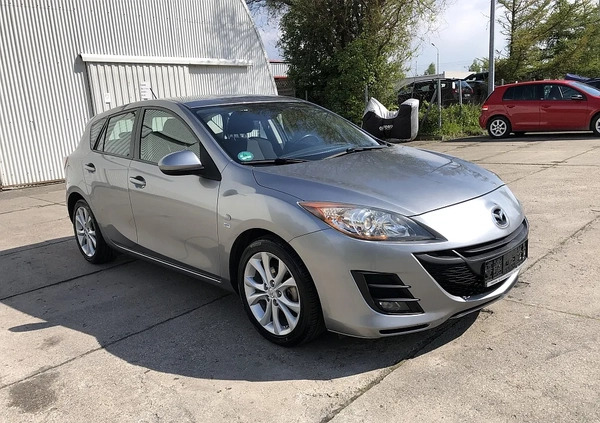 Mazda 3 cena 17700 przebieg: 200000, rok produkcji 2010 z Łódź małe 704